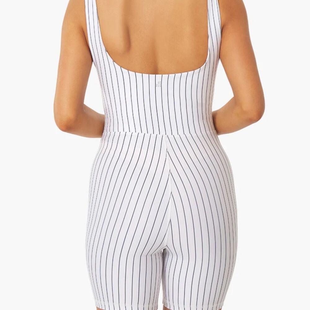 WeWoreWhat White Black Pinstripe Twist Cutout Shorts Bodysuit NWT Small - Picture 7 of 11